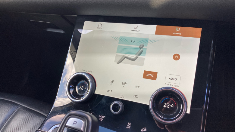 Land Rover Range Rover Evoque 1.5 P300e R-Dynamic SE 5dr Auto Hatchback